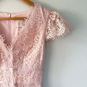 Gal Meets Glam Lace Pencil Fit Dress